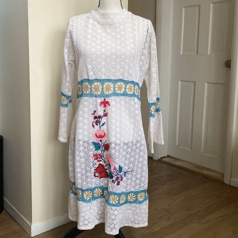 Savage Culture White Dress with Embroidery Large NWT